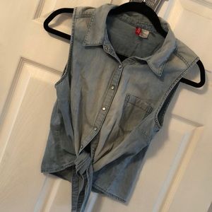 H&M crop top with front bow ❤️